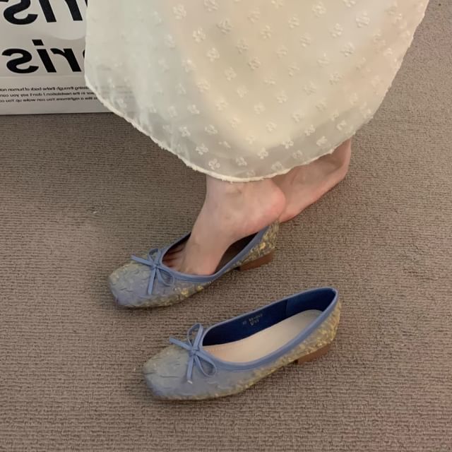 Square-Toe Flats Bow