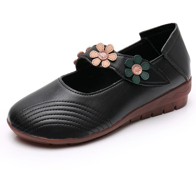 Flower Jane Leather Faux Mary Shoes Detail