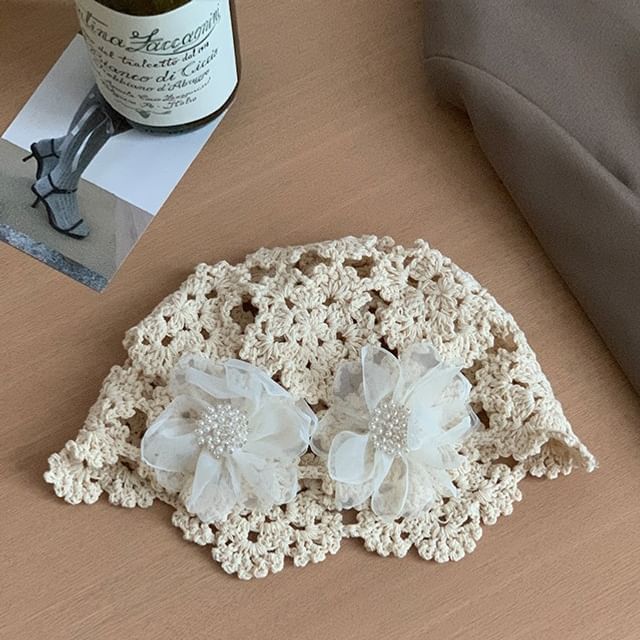 Knit Bonnet Hat Floral