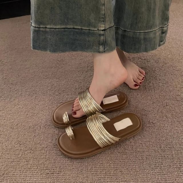 Sandals Flat Slide Toe Loop