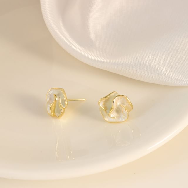Clip-On Stud Earring / Flower