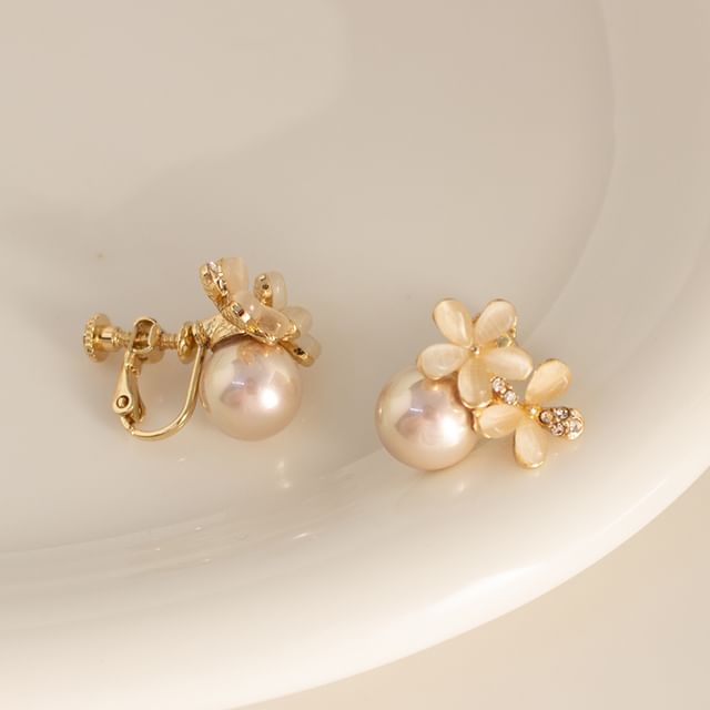 Alloy (Various Designs) Pearl Cat Stud Cuff Stone Eye Earring Faux / Ear Floral
