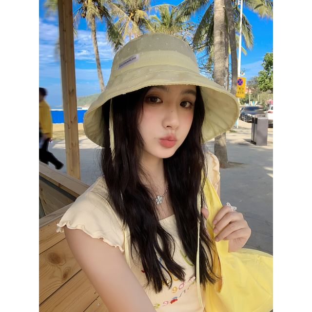 Lettering Bucket Plaid Applique Hat