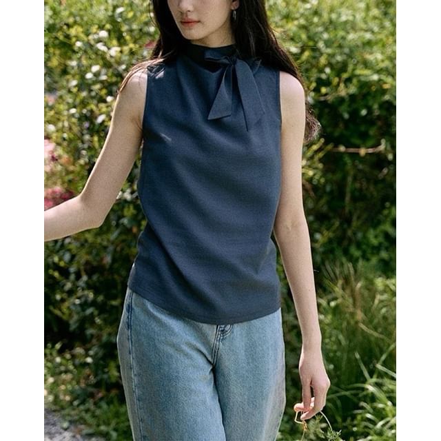 Sleeveless Neck Blouse Plain Mock
