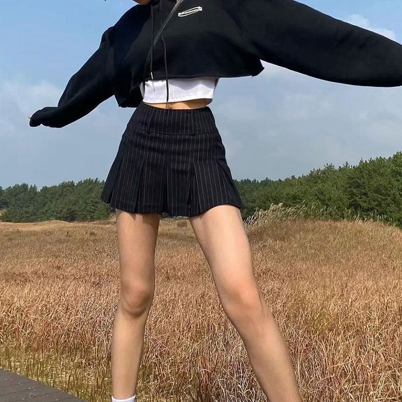 Jupe plissée à rayures