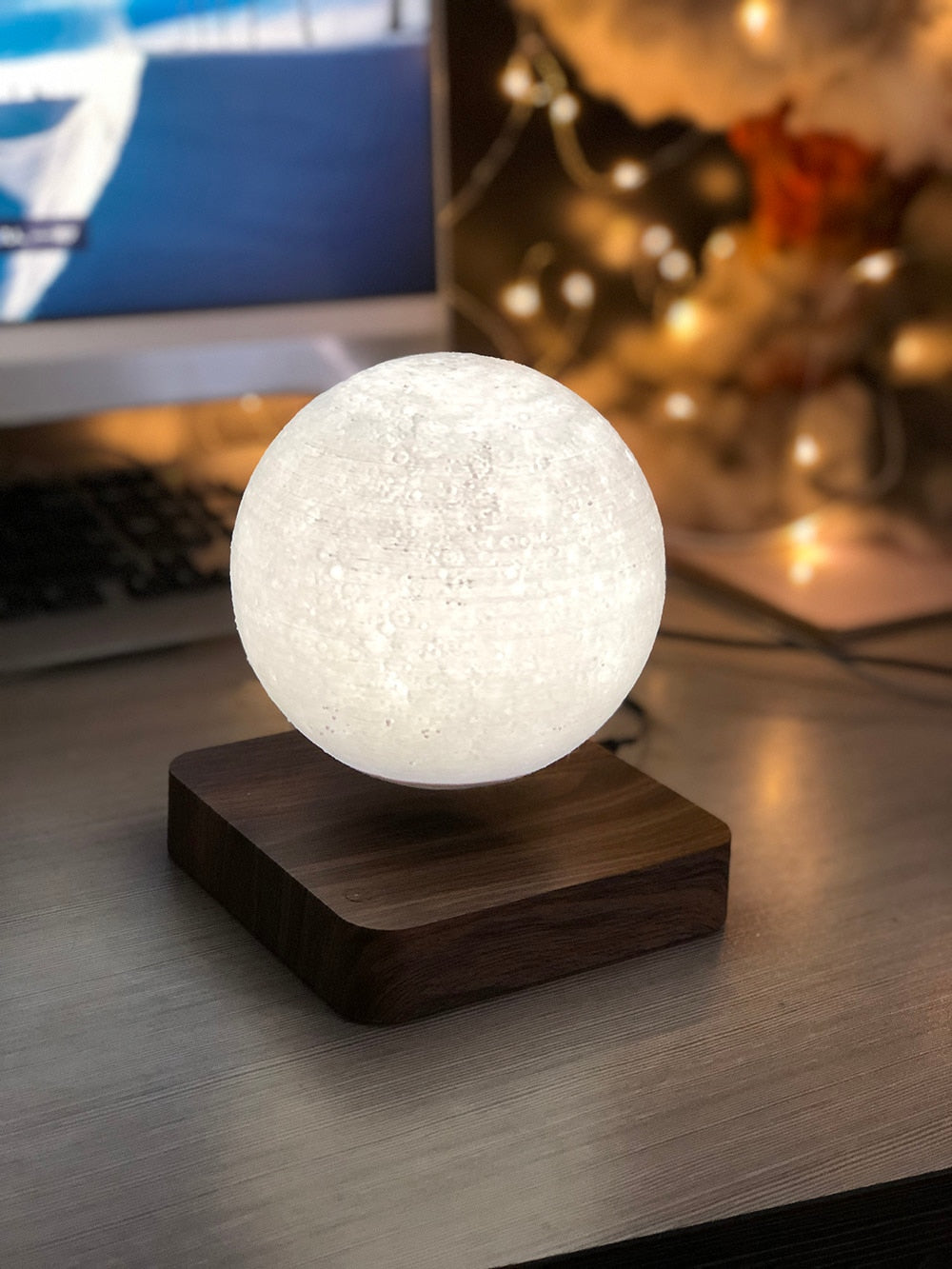 3D Print Maglev Plant Lamp - Moon Moon