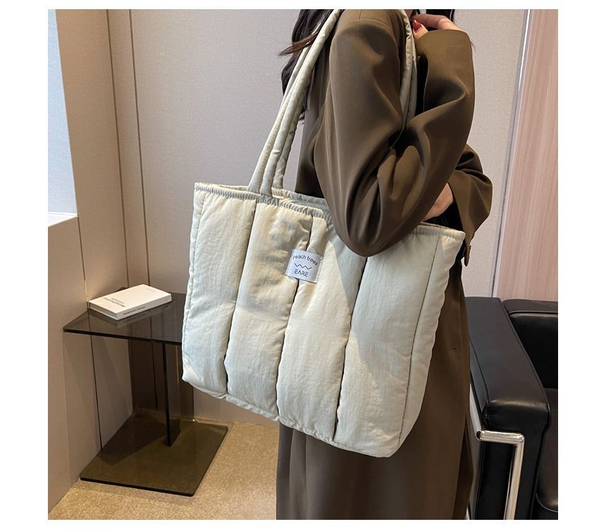 Plain Quilted Nylon Tote Bag NJ6 Wonderland Case