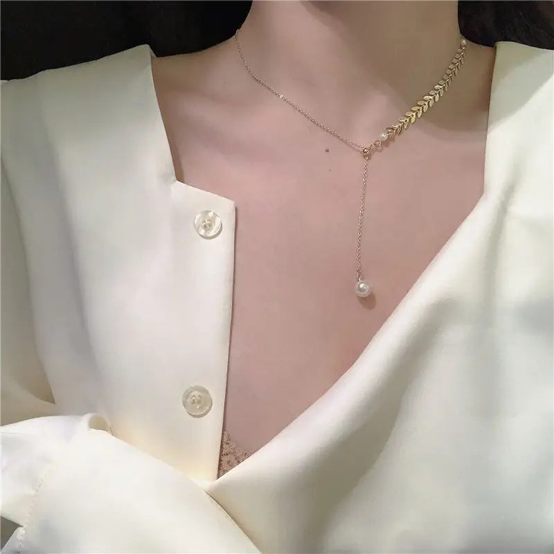 Faux Pearl Leaf Dangle Necklace-1