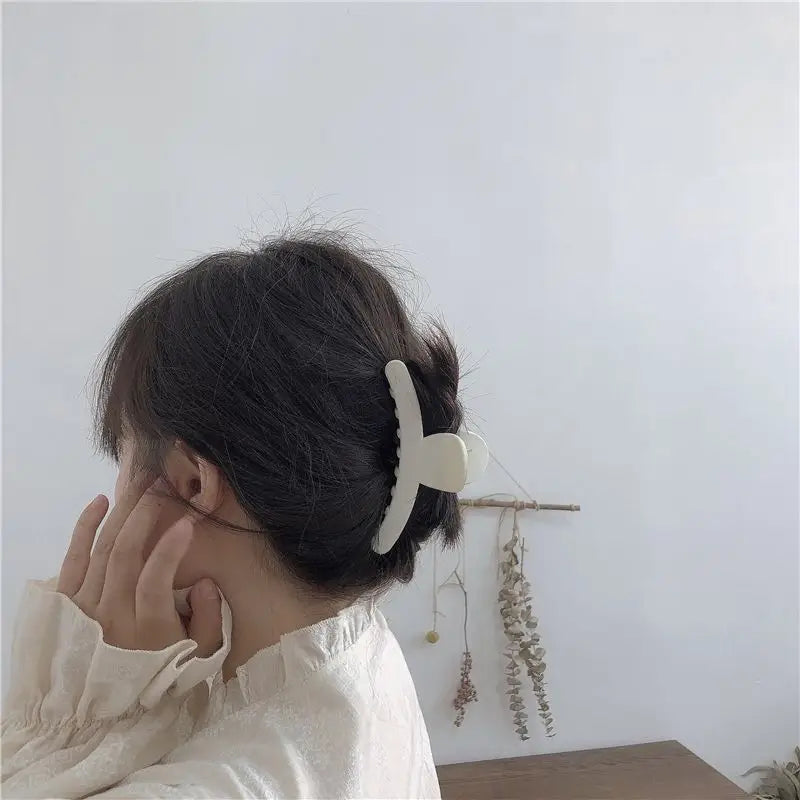 Matte Plastic Hair Claw-2