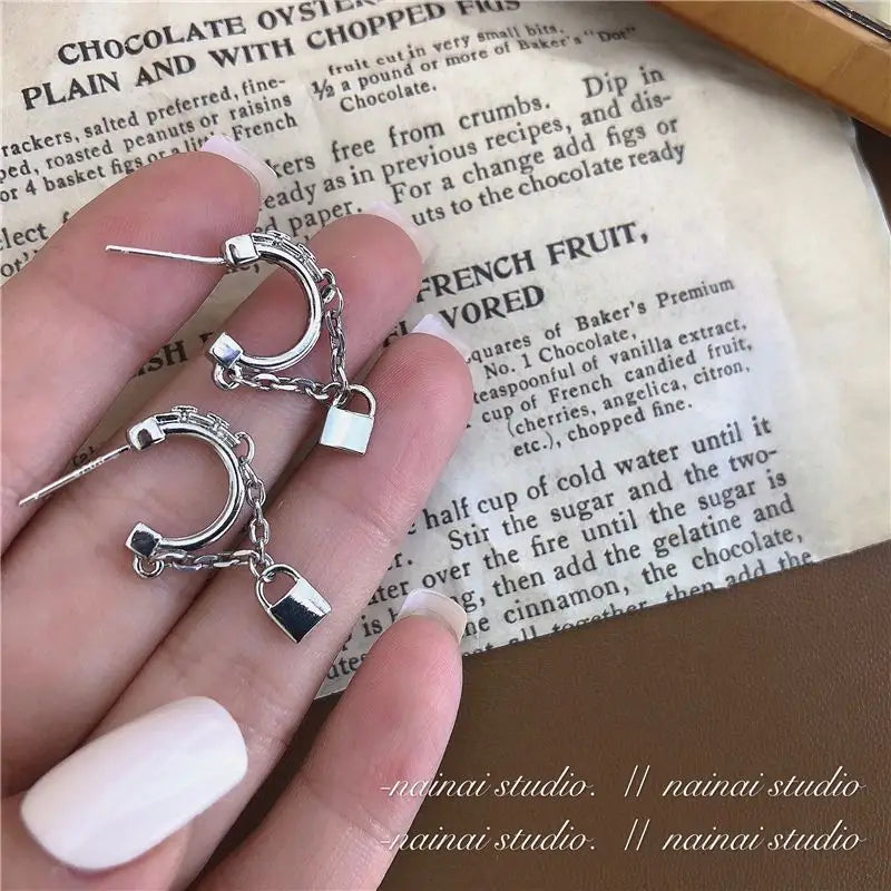Padlock Chain Drop Earring-1