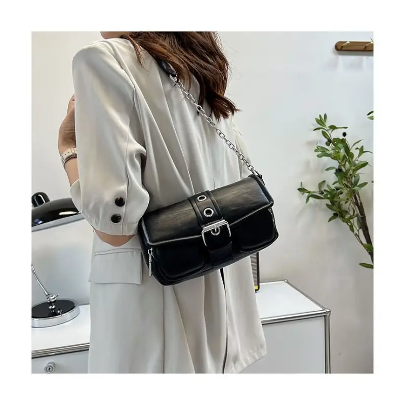 Chain Strap Buckled Shoulder Bag Cg352 - Shoulder Bags