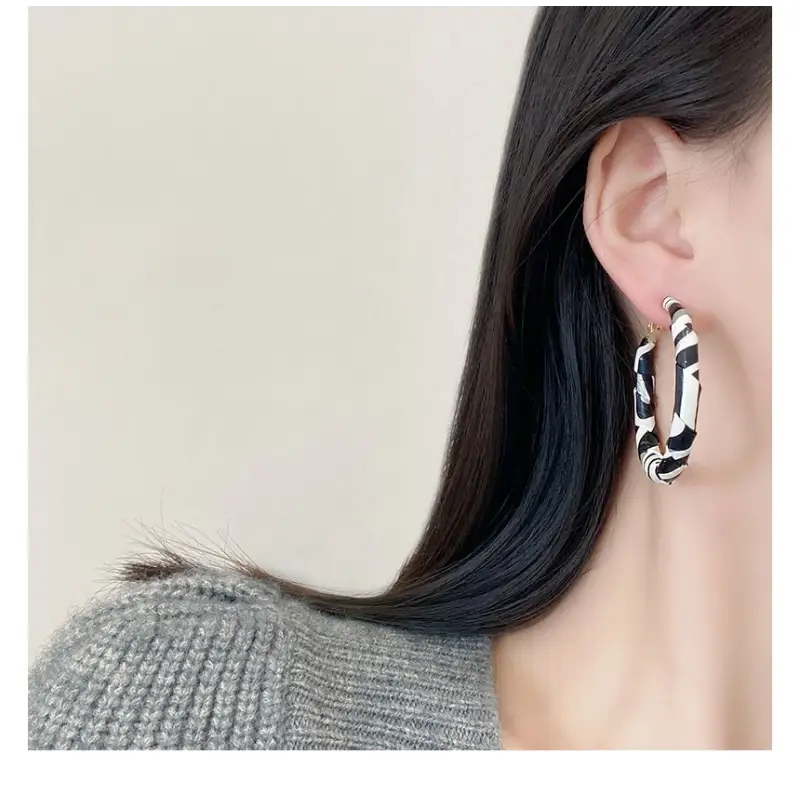 Contrast Print Alloy Hoop Earring Wd44 - Gold / One Size -