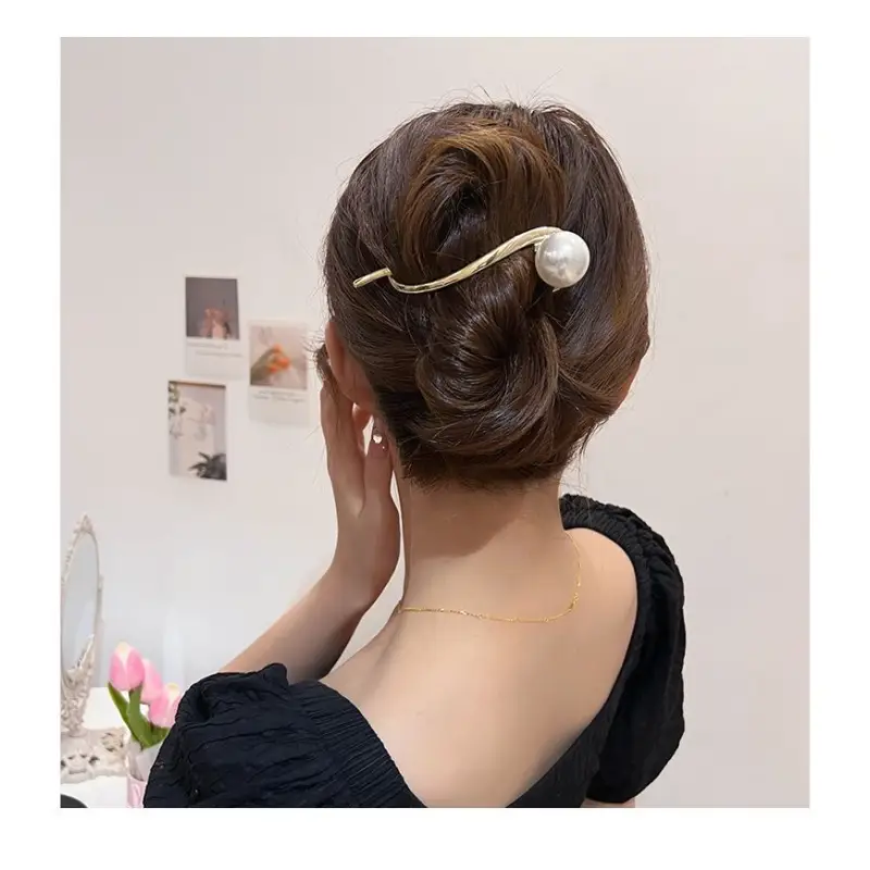 Faux Pearl Alloy Hair Clip WD195 - Gold / One Size - Hair