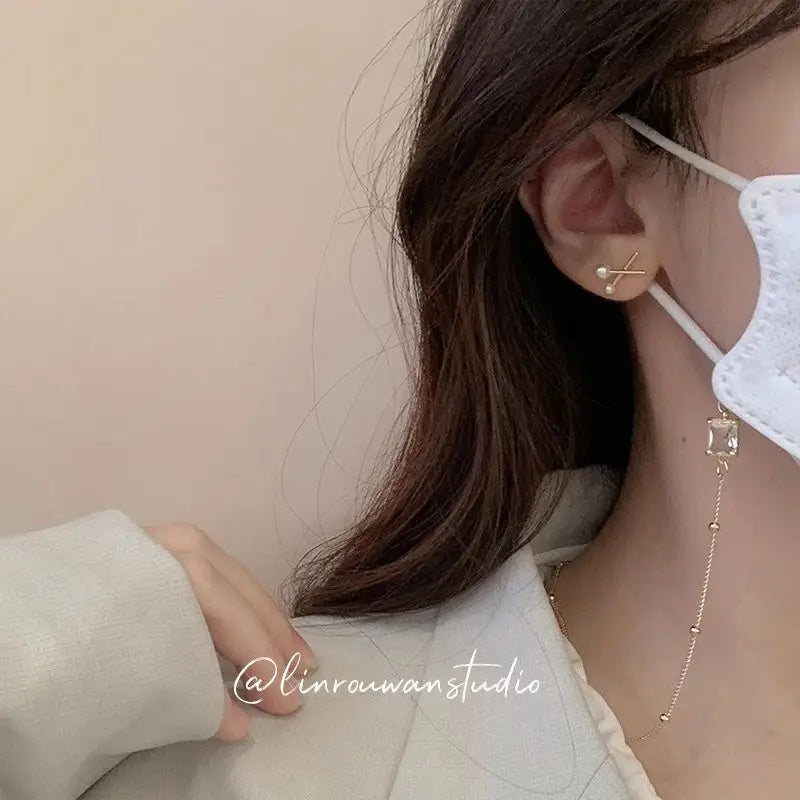 Faux Pearl Surgical Mask Retainer Wd147 - Neck Fashion