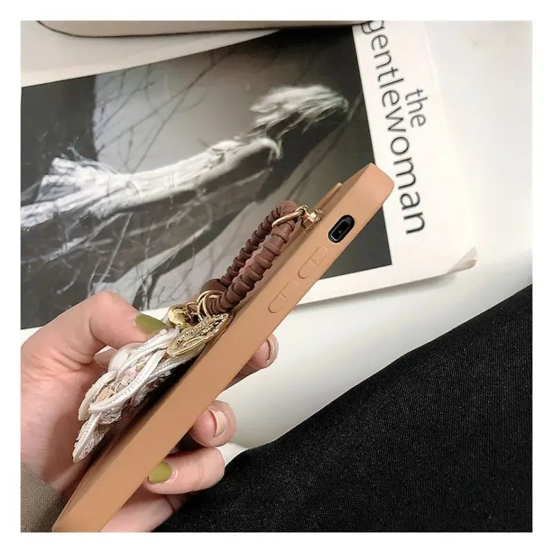 Flower Faux Pearl Phone Case - iPhone 13 Pro Max / 13 Pro / 13 / 13 mini / 12 Pro Max / 12 Pro / 12 / 12 mini / 11 Pro Max / 11 Pro / 11 / SE / XS Max / XS / XR / X / SE 2 / 8 / 8 Plus / 7 / 7 Plus / 6 / 6 Plus-16