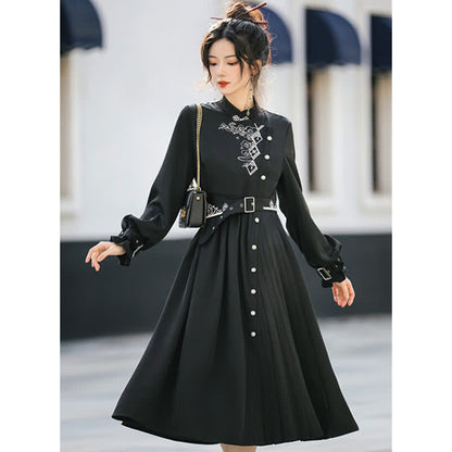 Elegant Black Vintage Embroidery Belted Pleated Dress