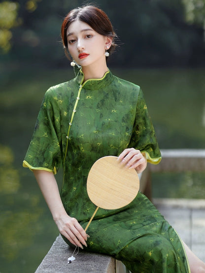 Elegant Green Cheongsam Dress