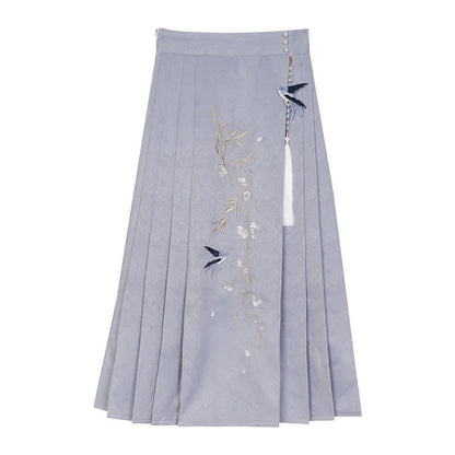 Sweet Buckle T-Shirt Embroidery Tassel Pleated Skirt