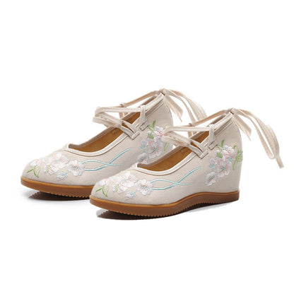 Vintage Blossom Embroidery Flats Shoes