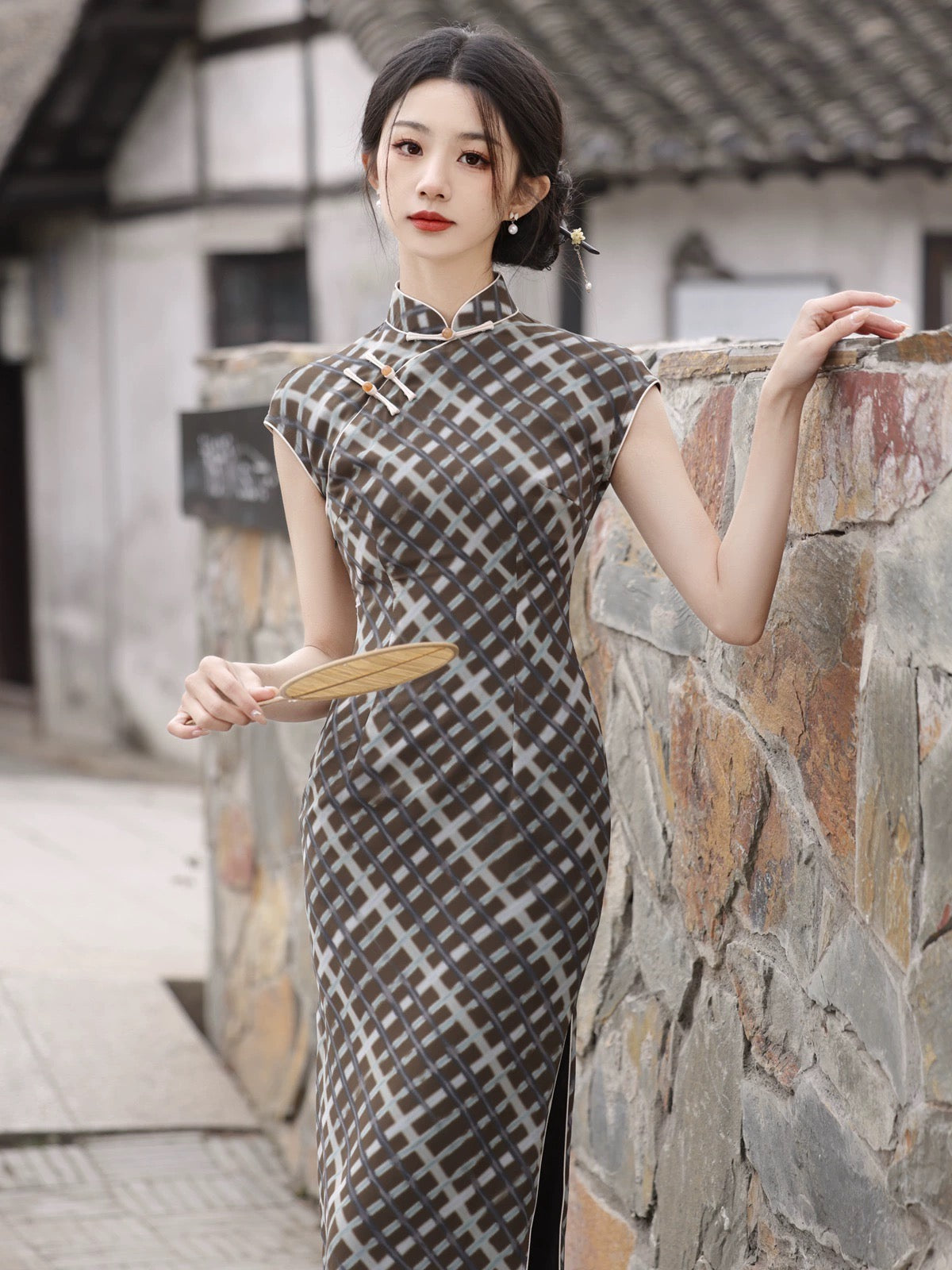 Patterned Beige Short Sleeve Long Cheongsam