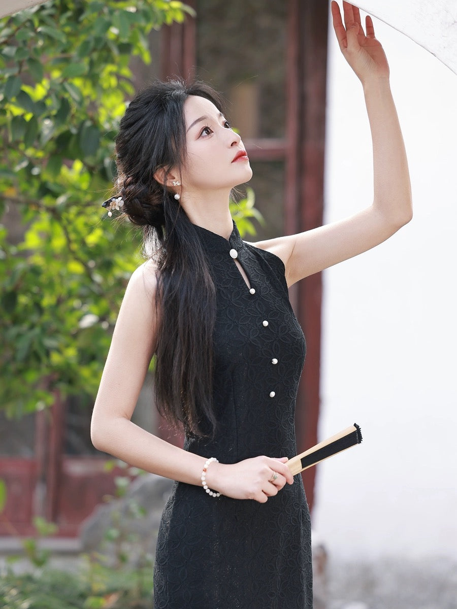 Black Elegant Sleeveless Long Cheongsam