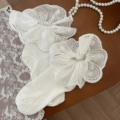 Lace Black/White Pattern Calf White Socks Trim with Floral