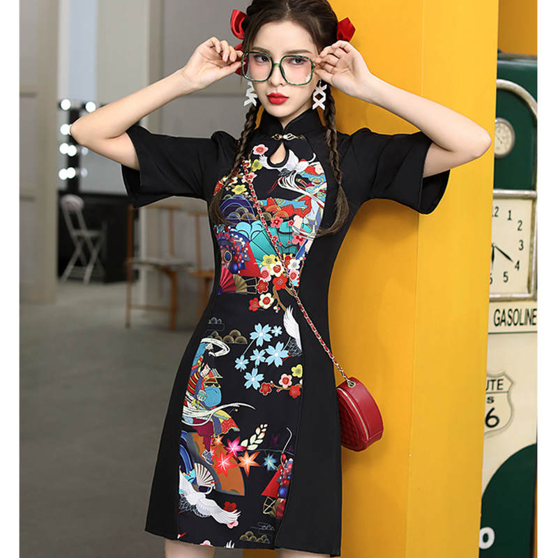 Charming Colorful Print Short Sleeve Cheongsam Dress