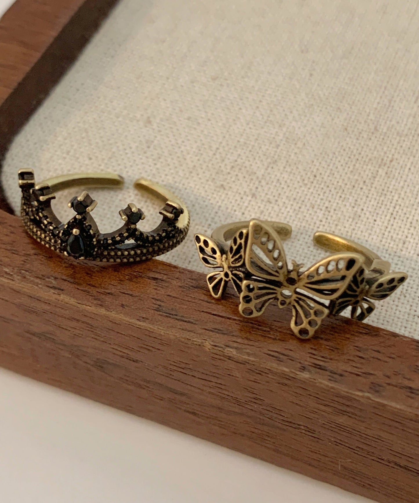Out Crown Metal Two Butterfly Ancient Fine Hollow Rings Gold Piece Set