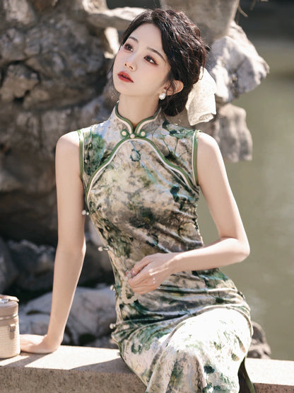 Elegant Forest Sleeveless Long Cheongsam