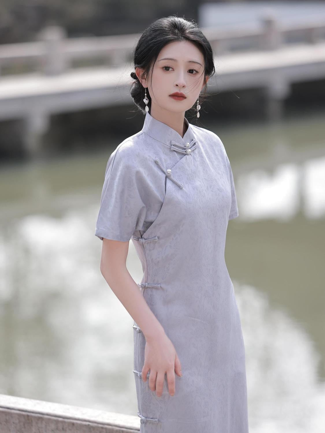 Elegant Satin Short Sleeve Cheongsam