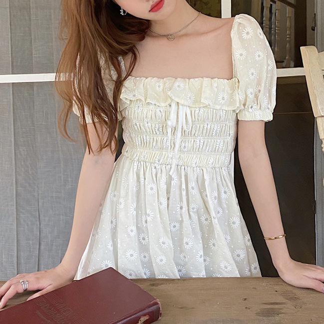 Elegant White Daisy Mini Dress