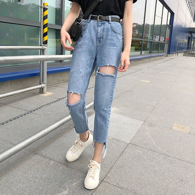 Distressed Cropped Straight Leg Jeans