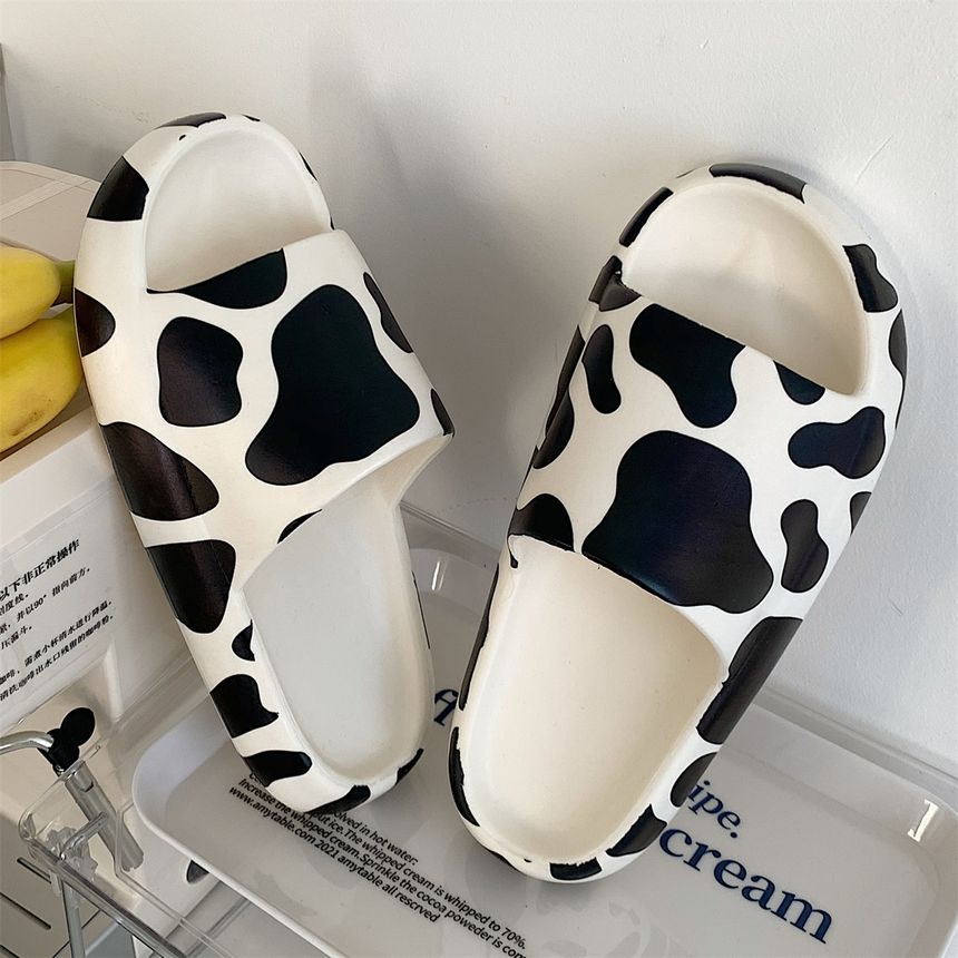 Chaussons de salle de bain à imprimé vache