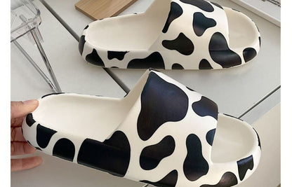 Chaussons de salle de bain à imprimé vache