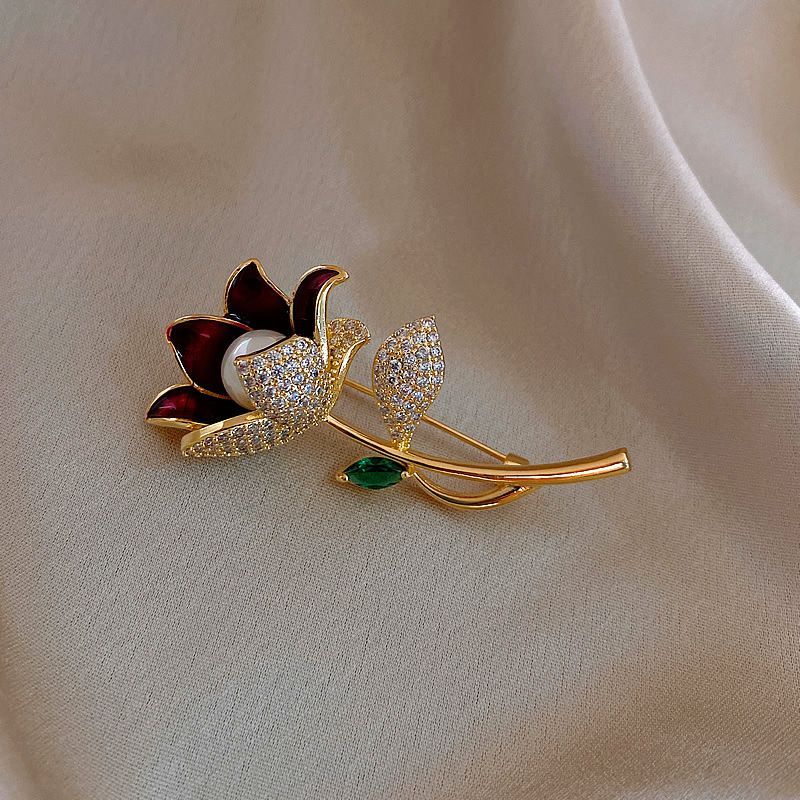 Brooch Pearl