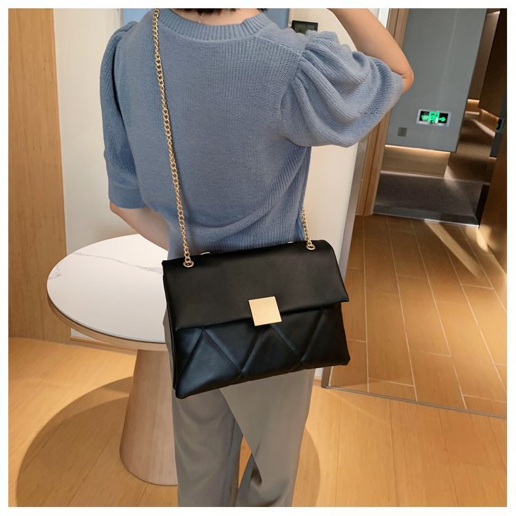 Sac à bandoulière à rabat en similicuir