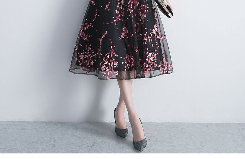 Elbow-Sleeve Floral Embroidered A-Line Lace Cocktail Dress