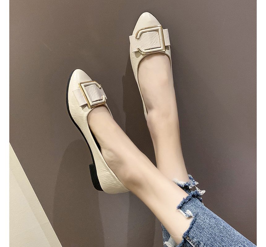 Flats Pointy-Toe