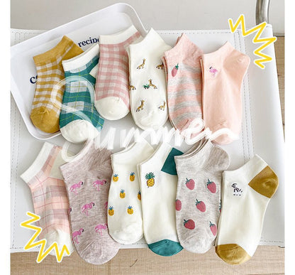 Set Of 6 Pairs: Jacquard Socks