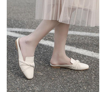 Flat Loafer Twisted Mules