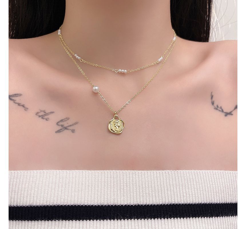 Pearl Faux Necklace Floral