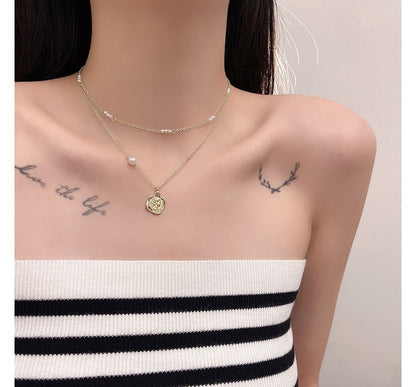 Pearl Faux Necklace Floral