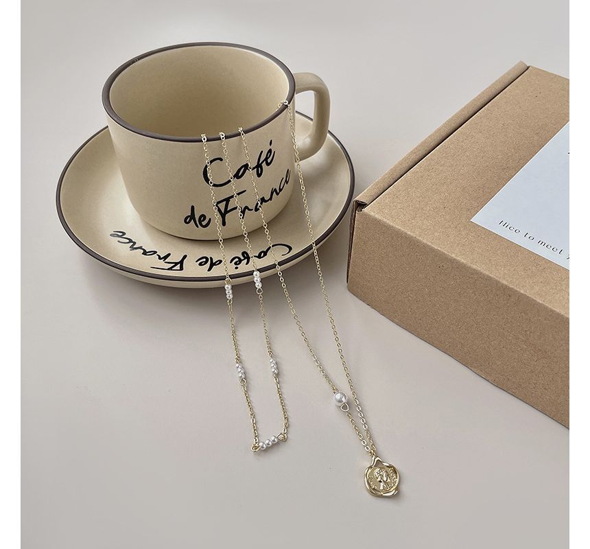 Pearl Faux Necklace Floral