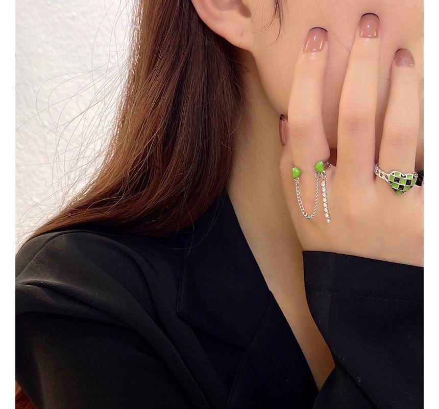 Ring Checker Open Double Chained Heart