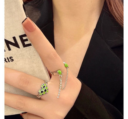 Ring Checker Open Double Chained Heart