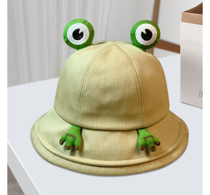 Detail Hat Frog Bucket