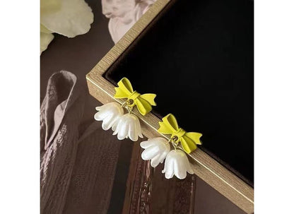 Stud Clip / Ear On Floral Earring