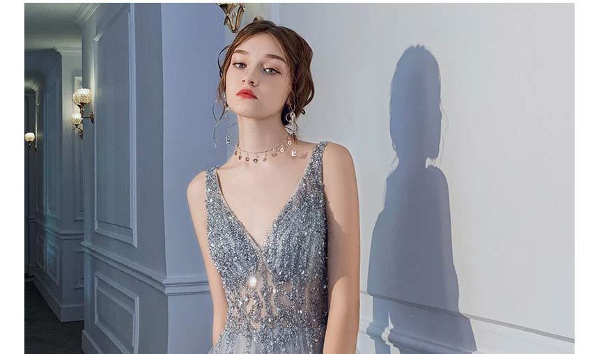V-Neck Evening A-Line Glitter Gown