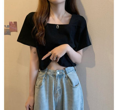 Square Short-Sleeve Cropped Plain Neck Blouse