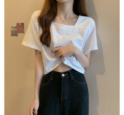Square Short-Sleeve Cropped Plain Neck Blouse